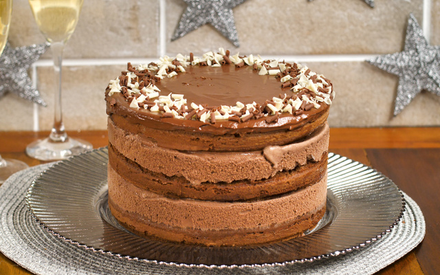 Torta gelada de chocolate