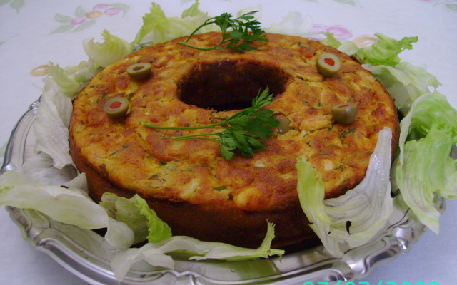 Bolo salgado de queijo