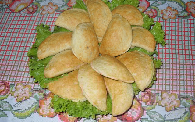 Pastel de frango assado