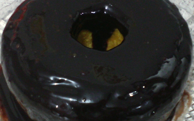 Bolo de cenoura com laranja inteira