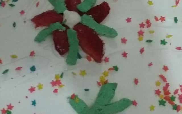 Bolo de morango ótimo para aniversário