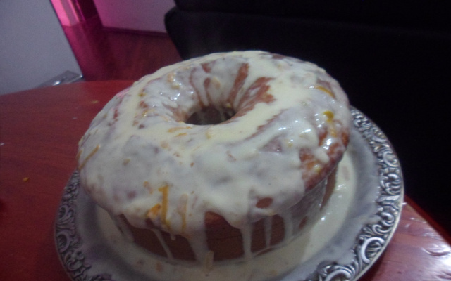 Bolo de laranja com casca fácil