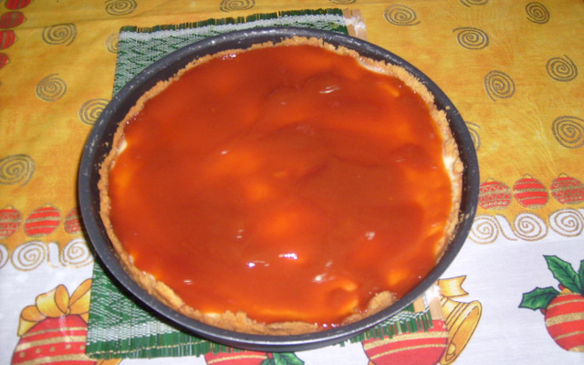 Torta cheesecake com ricota e goiabada
