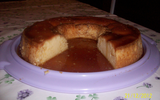 Pudim de leite condensado  feito no forno elétrico