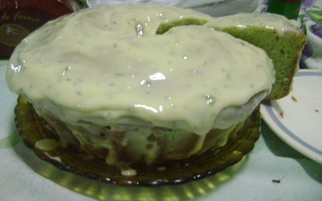 Bolo de gelatina de limão