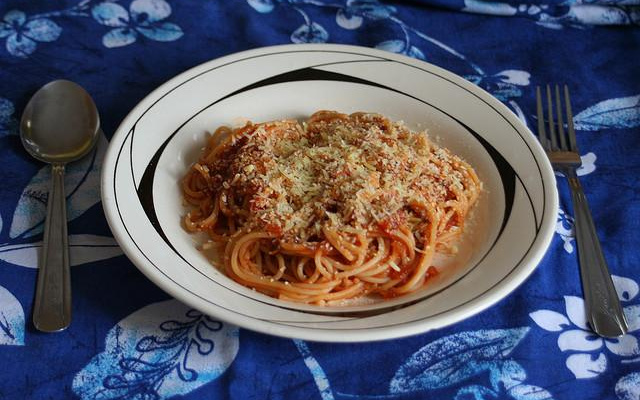 Macarronada com linguiça