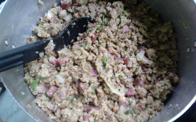 Feijão de corda farofado