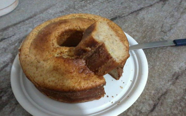 Bolo fofinho de banana com iogurte