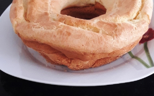 Pão de queijo de forma de pudim