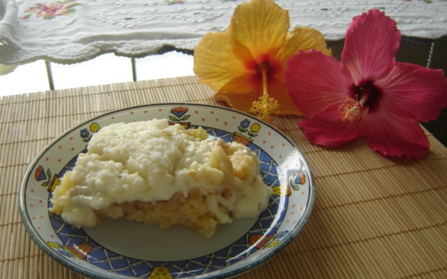 Bolo de abacaxi gelado