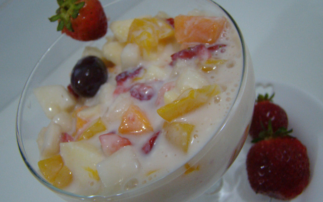 Salada de frutas basiquinha
