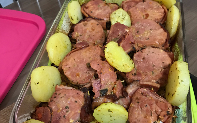 Medalhão de carne (boi, frango ou porco)