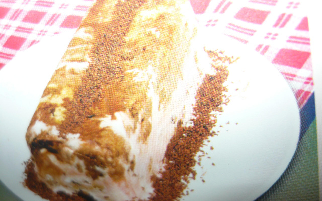 Bolo de panetone com sorvete de ganache