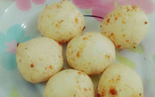 Pão de queijo fácil, rápido e prático