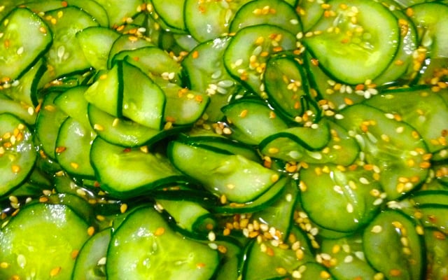 Sunomono (salada de pepinos)