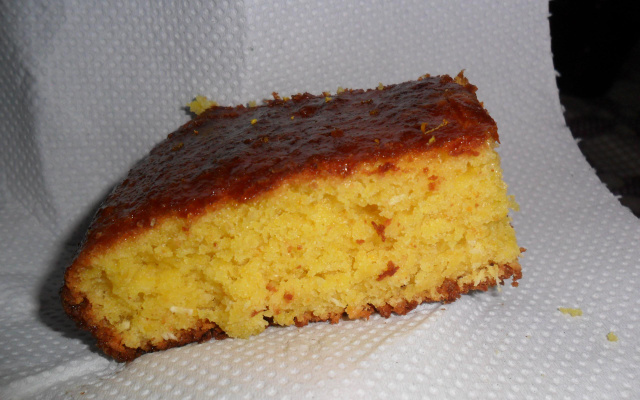 Bolo de laranja com coco