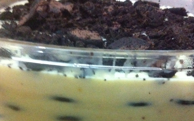 Pavê de chocolate branco com Negresco