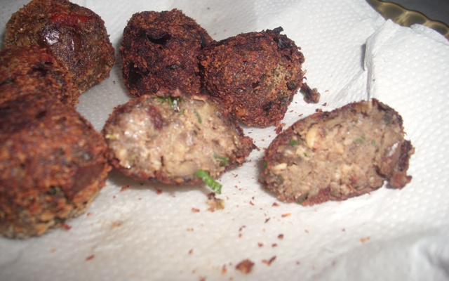 Almôndega de berinjela natureba