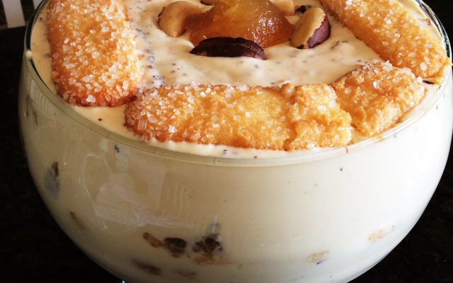 Pavê de cupuaçu com chocolate e castanha-do-pará