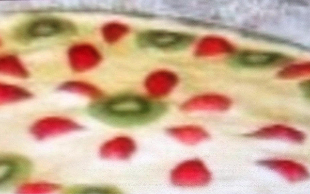 Mousse de maracujá com frutas