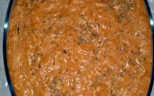 Batata cremosa com catupiry ao molho rosé com frango