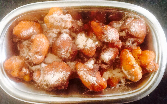 Brinholas africanas de banana