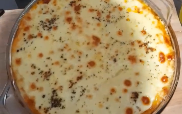 Escondidinho de aipim com carne moída