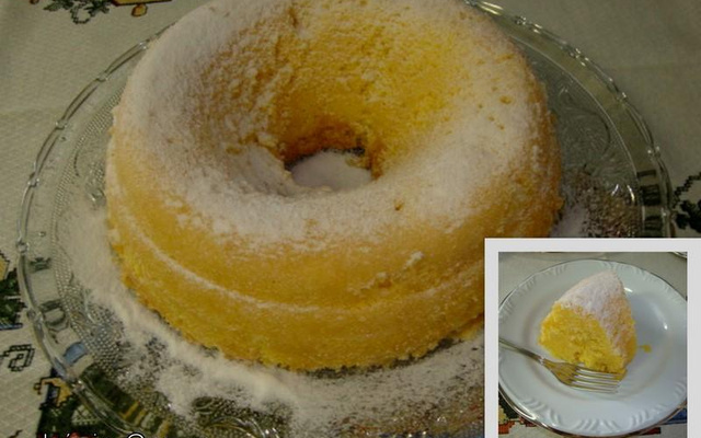 Bolo de fubá cremosão