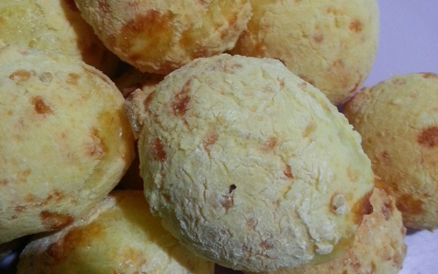 Pão de queijo com polvilho doce