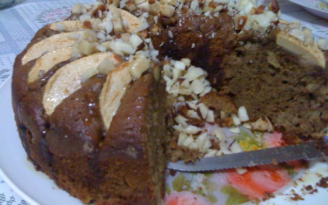 Bolo de maçã com casca