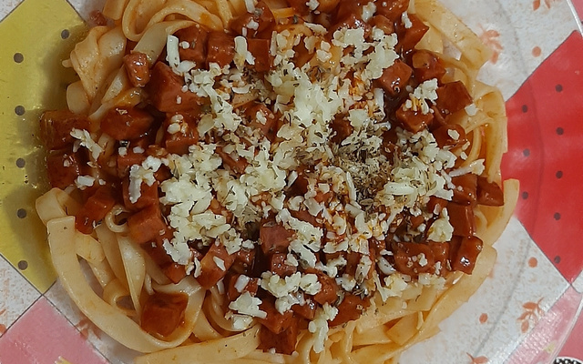 Penne ao molho de calabresa