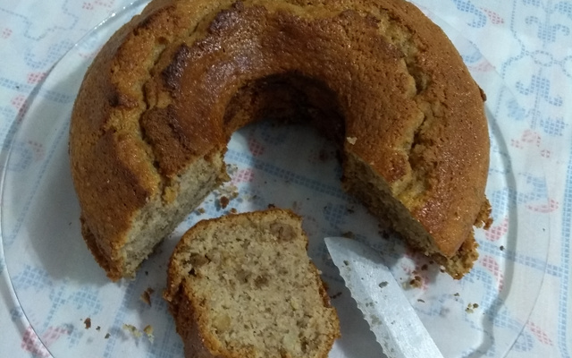 Bolo de Maçã com Canela e Nozes