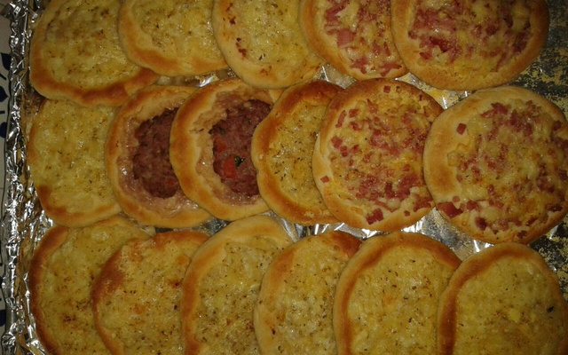 Esfiha aberta (delícia)