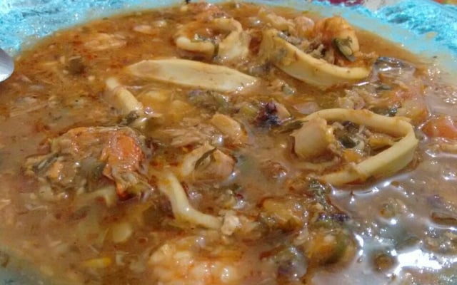 Caldeirada de frutos do mar