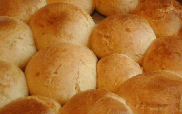 Pão de minuto com leite condensado