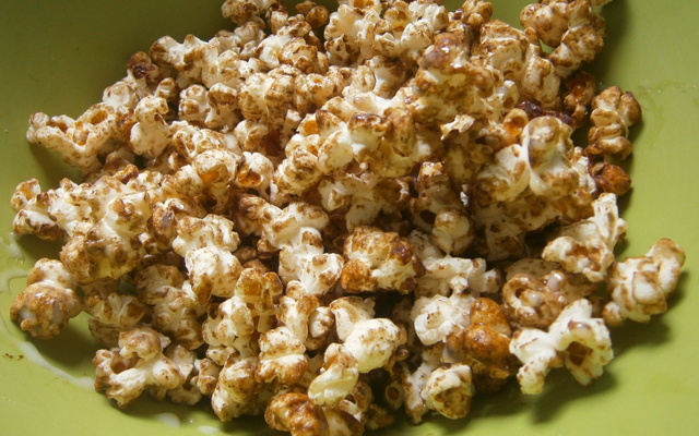 Pipoca doce com canela