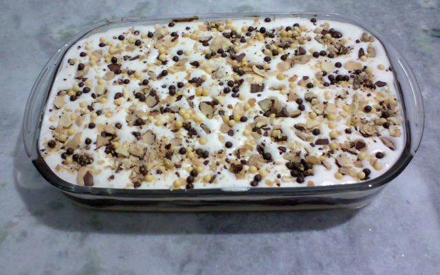 Pavê de chocolate com biscoito maizena