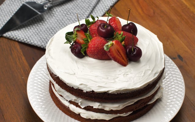 Bolo red velvet com recheio de cream cheese