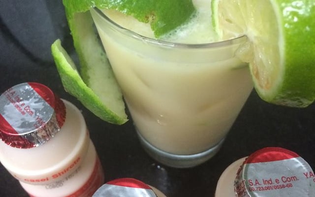 Caipirinha de Yakult