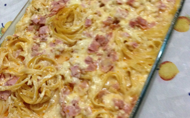 Macarrão talharim de forno