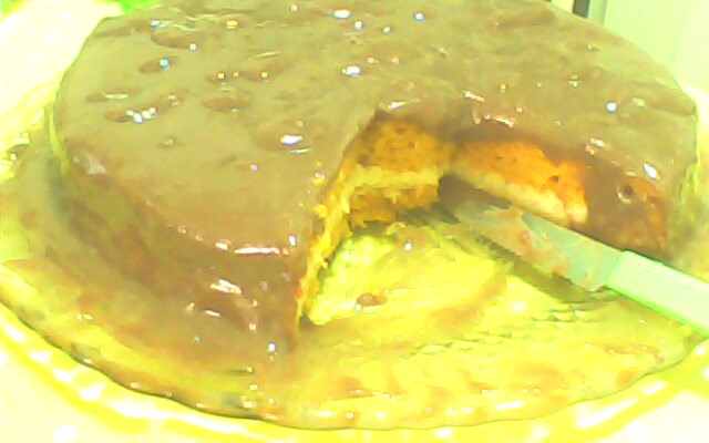 Bolo de cenoura recheado