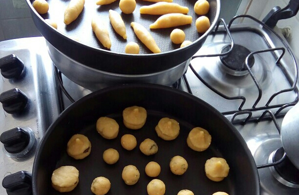 Salgadinho de queijo ralado (desmancha na boca)