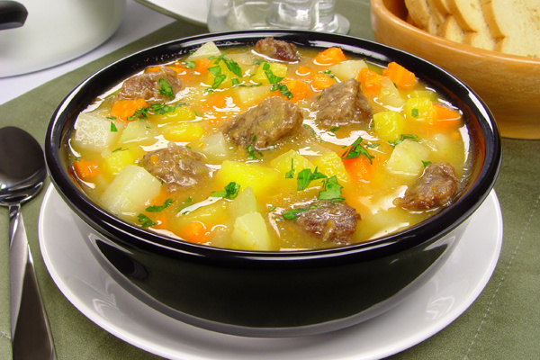 Sopa de legumes levinha