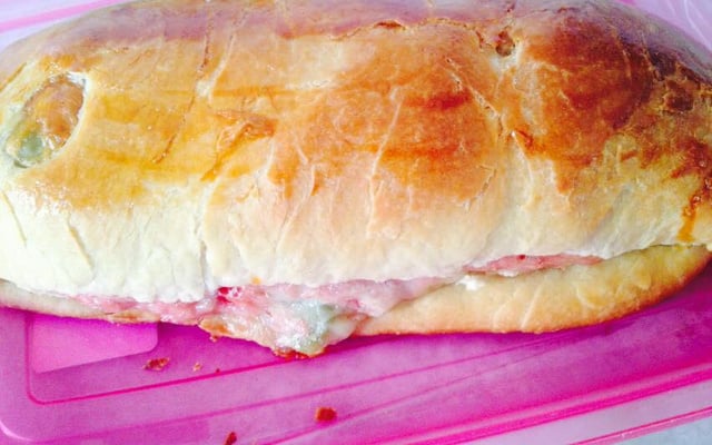 Rocambole de Mortadela