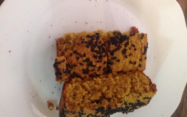 Bolo salgado de cenoura com atum