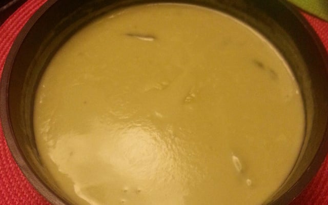 Sopa de aspargos cremosa