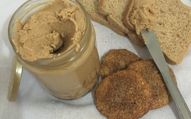 Manteiga de amendoim proteica