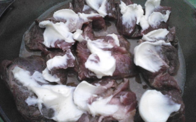 Carne com abobrinha no micro-ondas