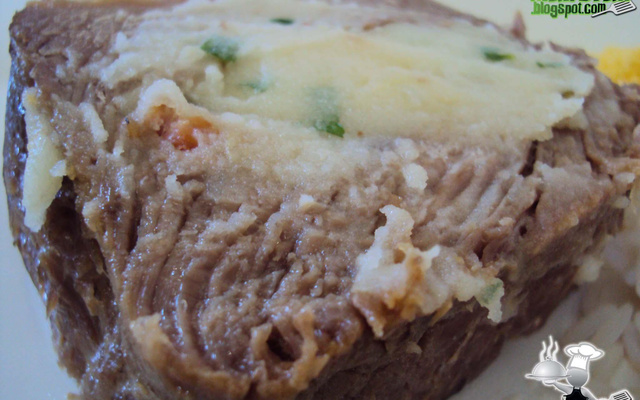 Contrafilé recheado com creme de batata