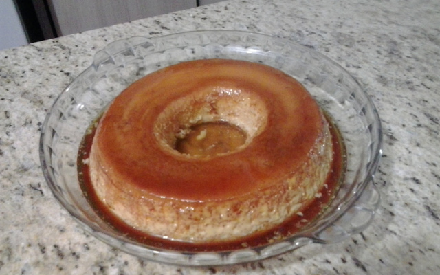 Pudim de leite condensado fácil